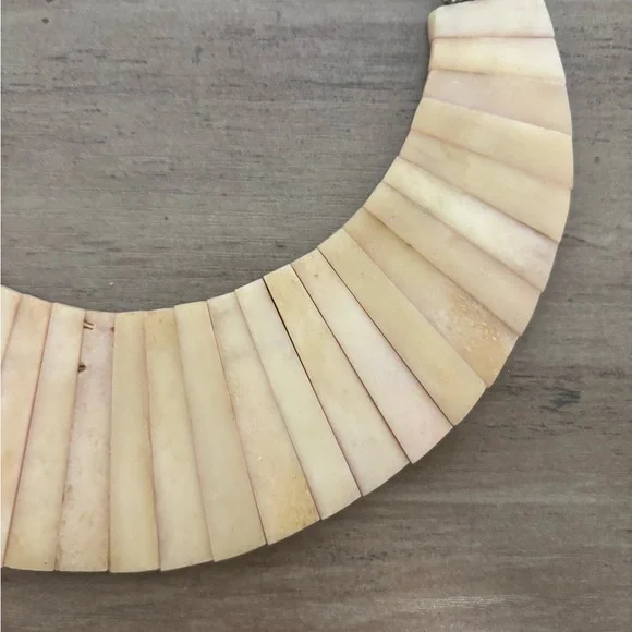 Vintage Pink Carved Statement Choker Necklace - Picture 7 of 9